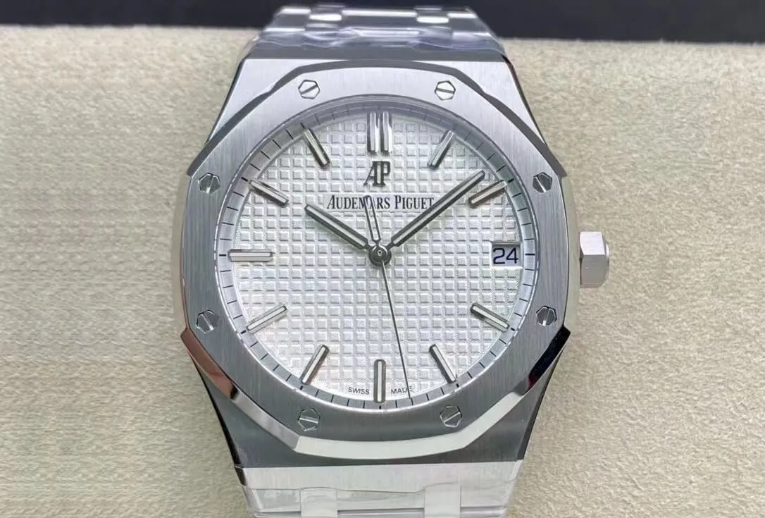 Audemars Piguet Royal Oak 15500ST.OO.1220ST.04 ZF Factory 1:1 Best Edition Replica Watch V2 White Dial